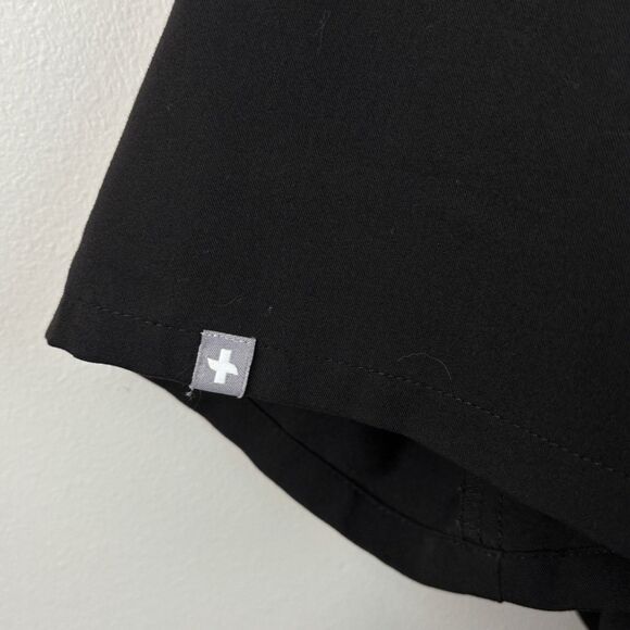 FIGS Scrub Set Sz XXL Catarina Scrub Top Kade Cargo Pants Black Technical - Picture 7 of 15